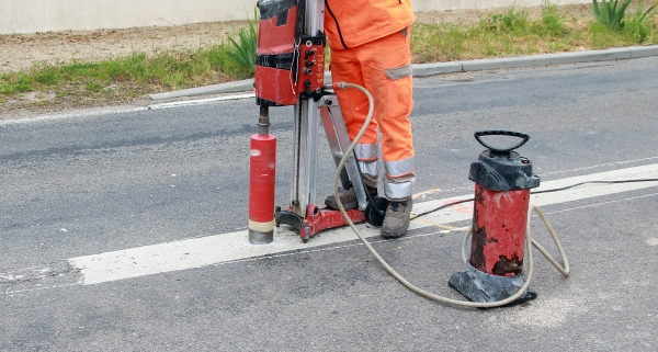 Métier de scieur carotteur